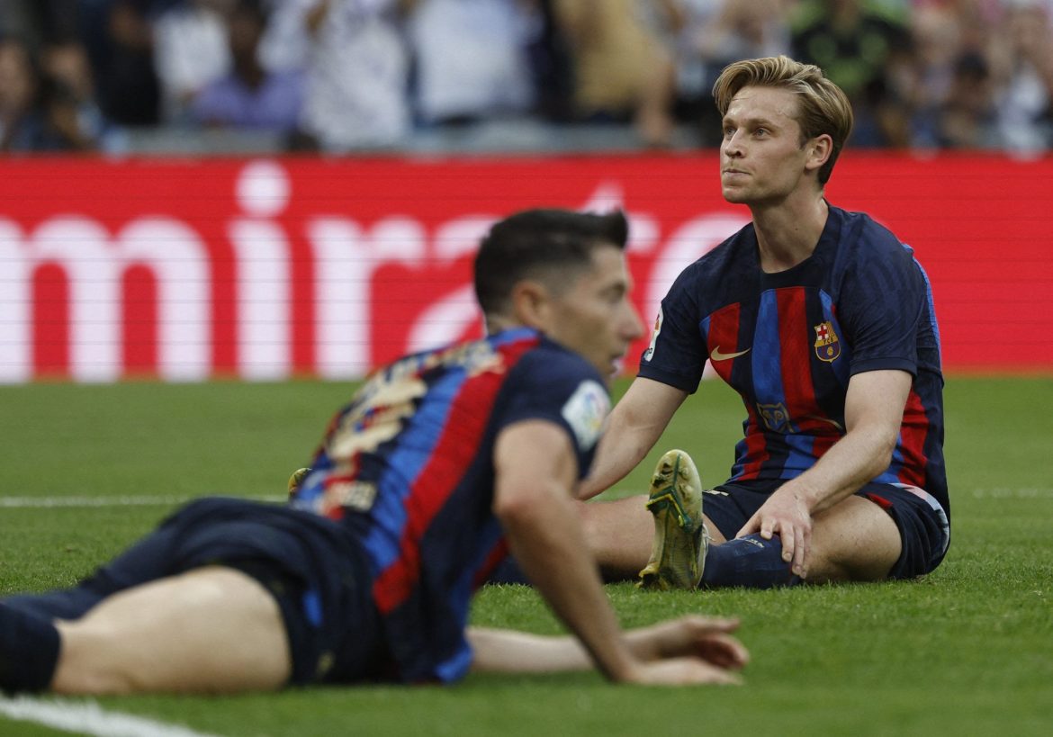 Liverpool backed to sign Frenkie De Jong