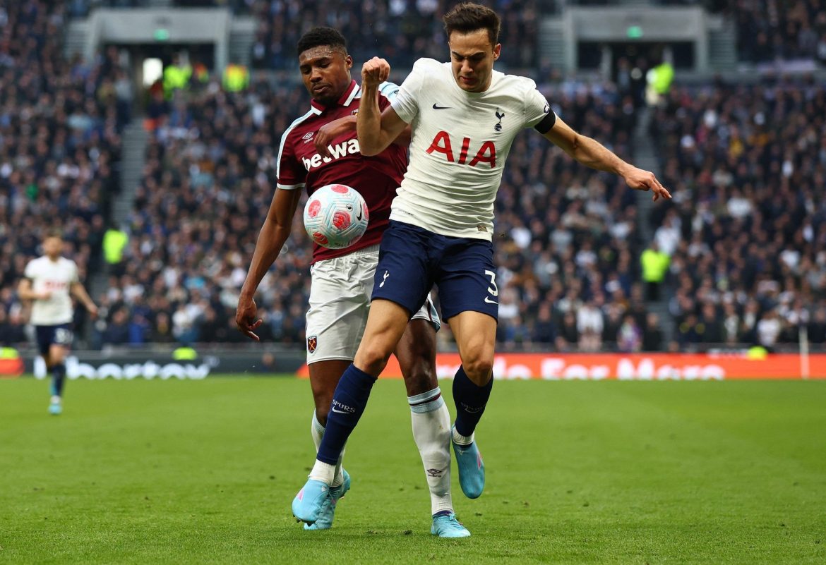 Spurs: Conte must axe Reguilon this summer